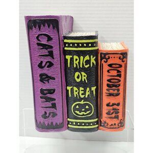 Halloween Bookshelf Prop Decor Cats & Bats Trick or Treat October 31st